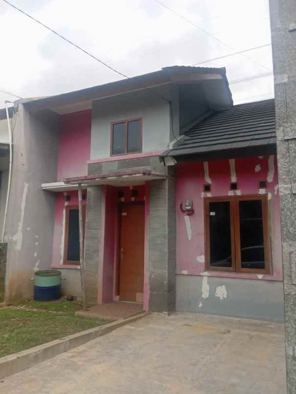 dijual rumah soekarno hatta kodya