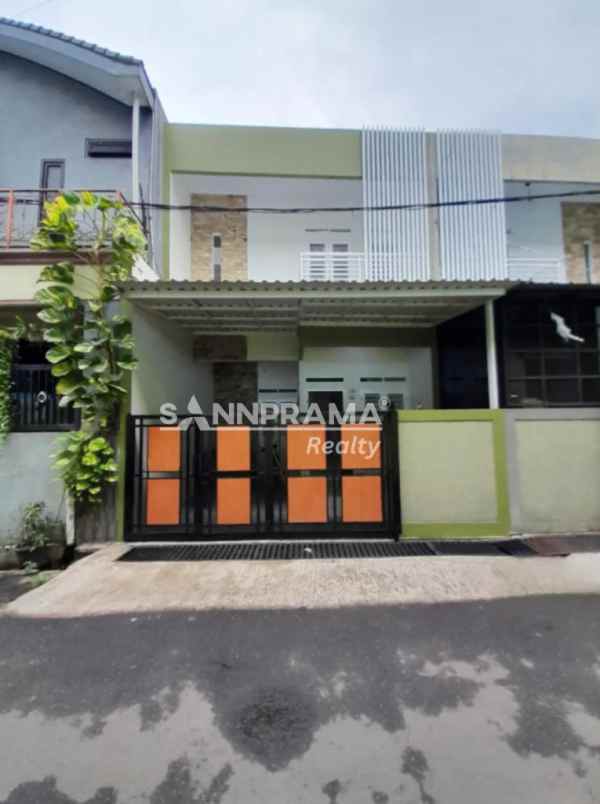 dijual rumah srengseng sawah