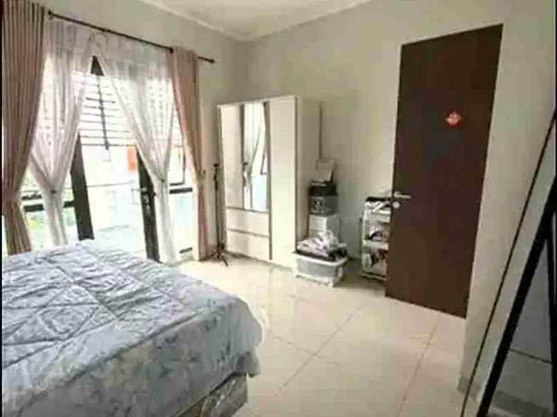 dijual rumah summarecon bekasi