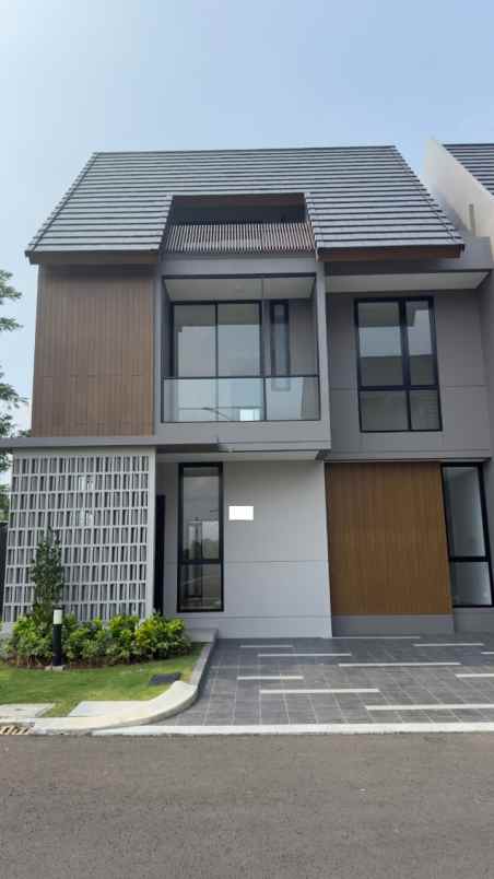 dijual rumah summarecon crown bekasi