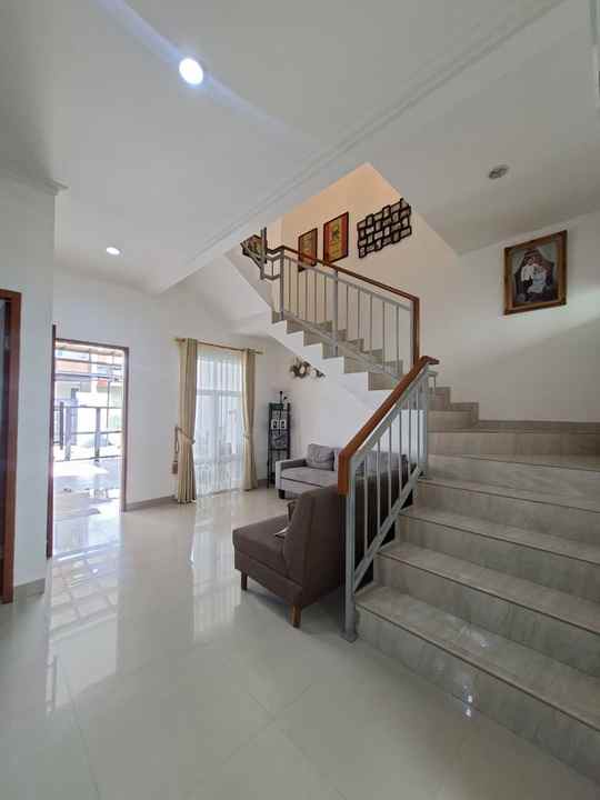 dijual rumah suryalaya