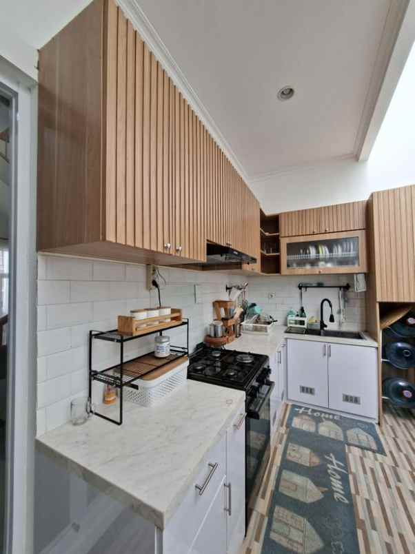 dijual rumah suryalaya