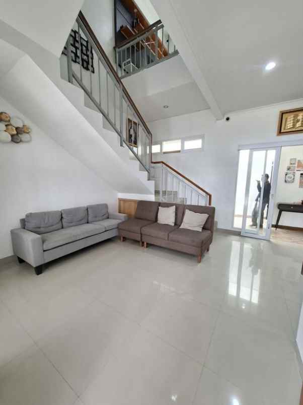 dijual rumah suryalaya