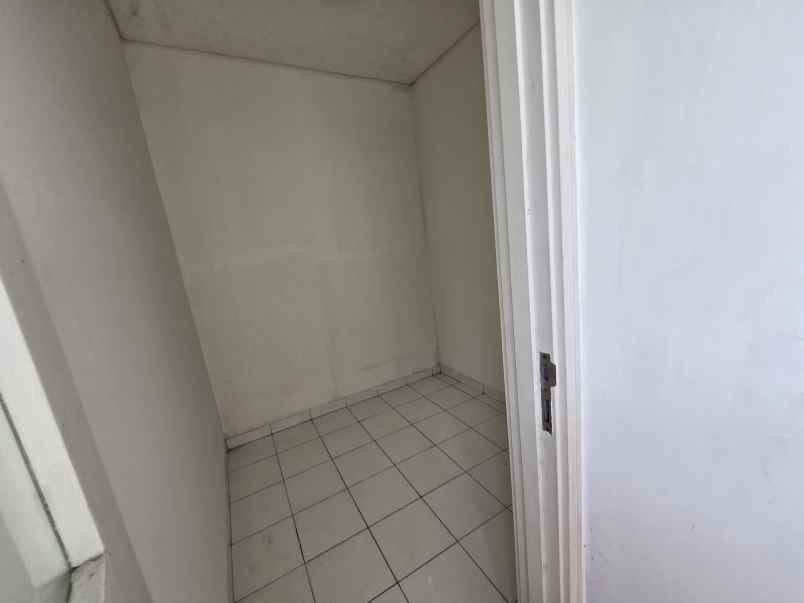 dijual rumah suvarna sutera cluster fedora