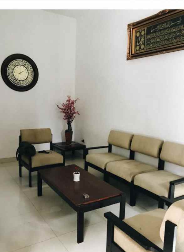 dijual rumah taman menanggal indah