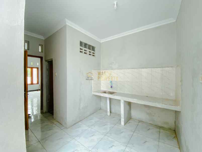 dijual rumah tamanmartani kec kalasan