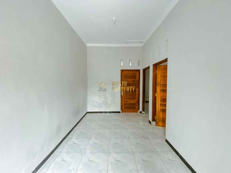 dijual rumah tamanmartani kec kalasan