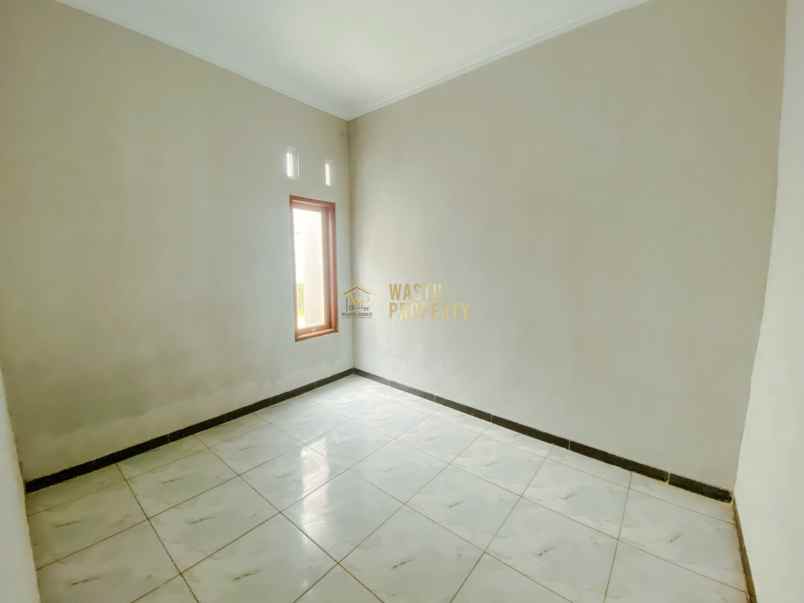 dijual rumah tamanmartani kec kalasan