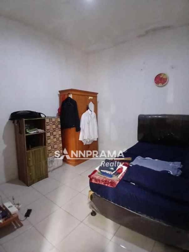 dijual rumah tanah baru