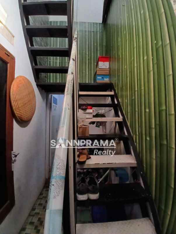 dijual rumah tanah baru