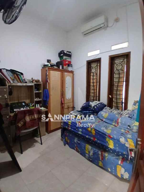 dijual rumah tanah baru