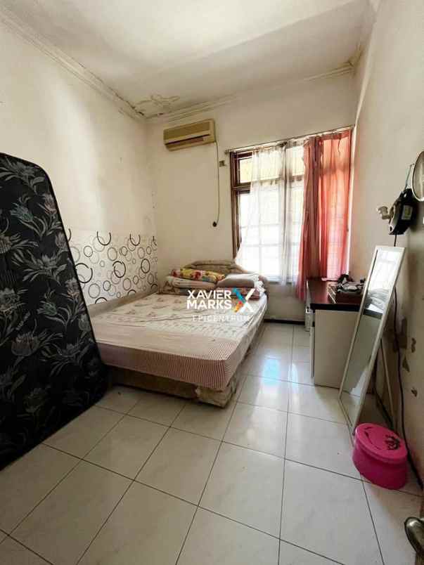 dijual rumah terawat siap huni rungkut asri barat