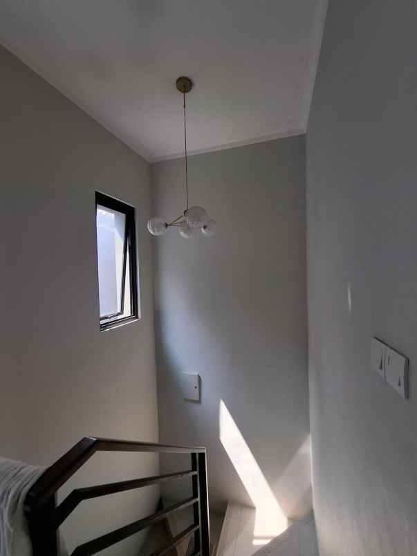 dijual rumah the orchard cluster