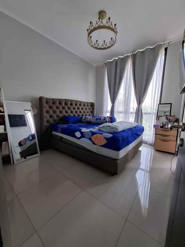 dijual rumah the orchard cluster