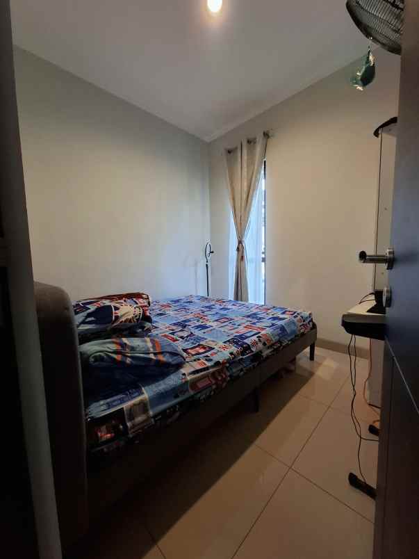 dijual rumah the orchard cluster