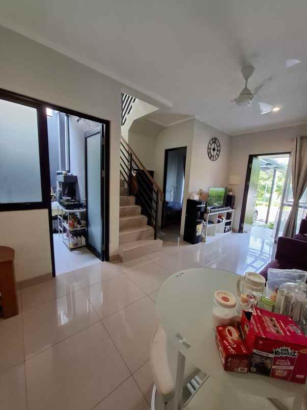 dijual rumah the orchard cluster