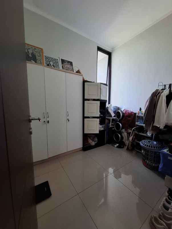 dijual rumah the orchard cluster