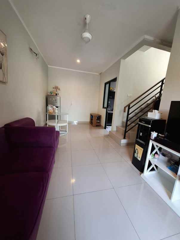 dijual rumah the orchard cluster