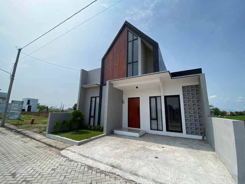 dijual rumah trunuh klaten selatan