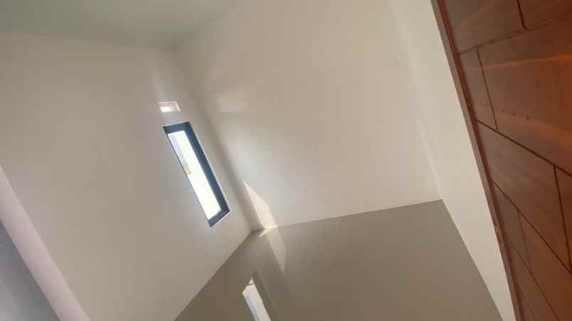 dijual rumah trunuh klaten selatan