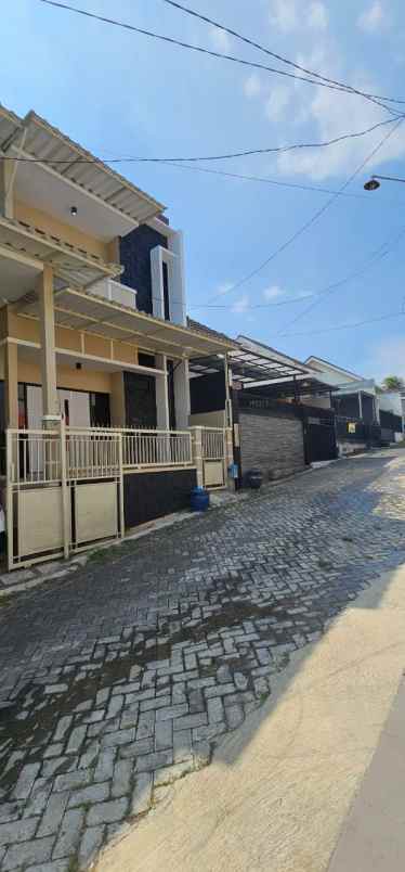 dijual rumah tunggulwulung