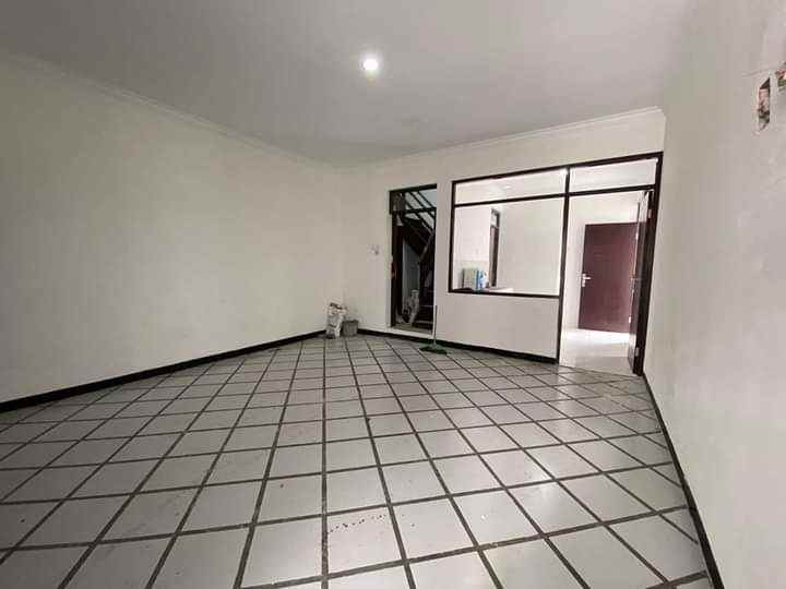 dijual rumah turanggs