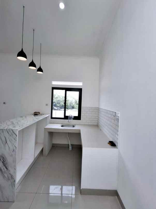 dijual rumah unit terakhir cluster