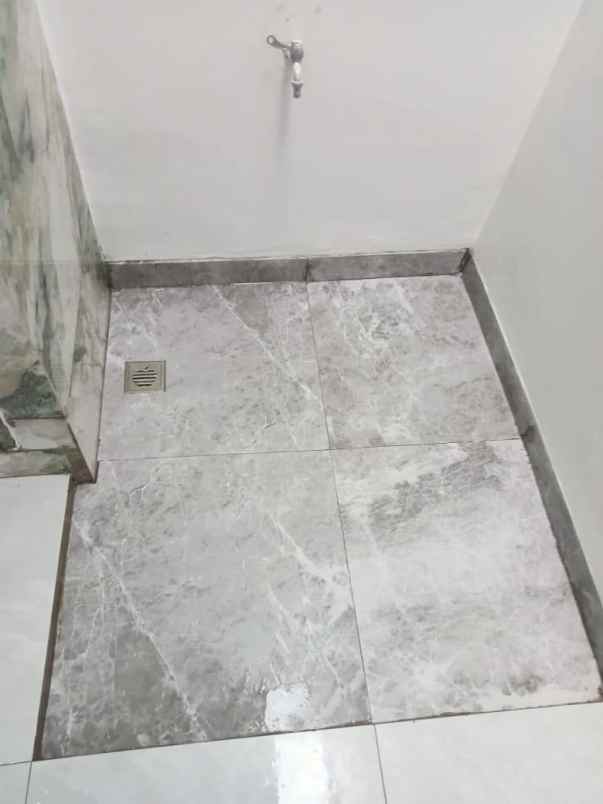 dijual rumah villa indah permai kota bekasi