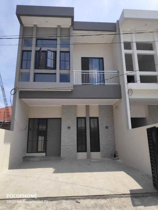 dijual rumah wisma mukti klampis anom