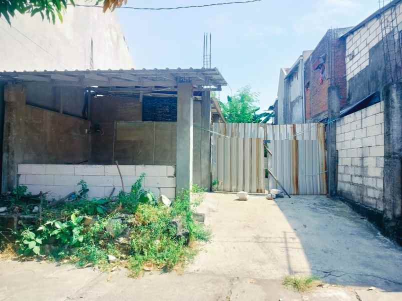 dijual tanah jalan bratang lapangan rt