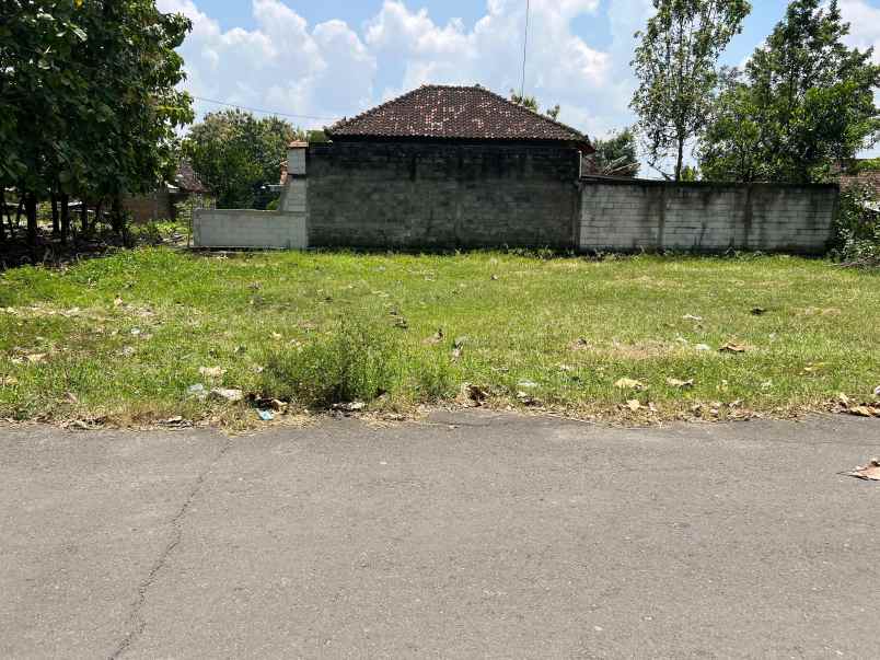 dijual tanah karangmalang sragen