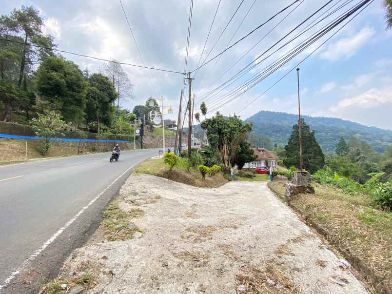 dijual villa dan tanah pinggir jalan di puncak pass