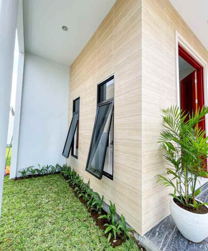 dijual villa jalan kalpataru pondok