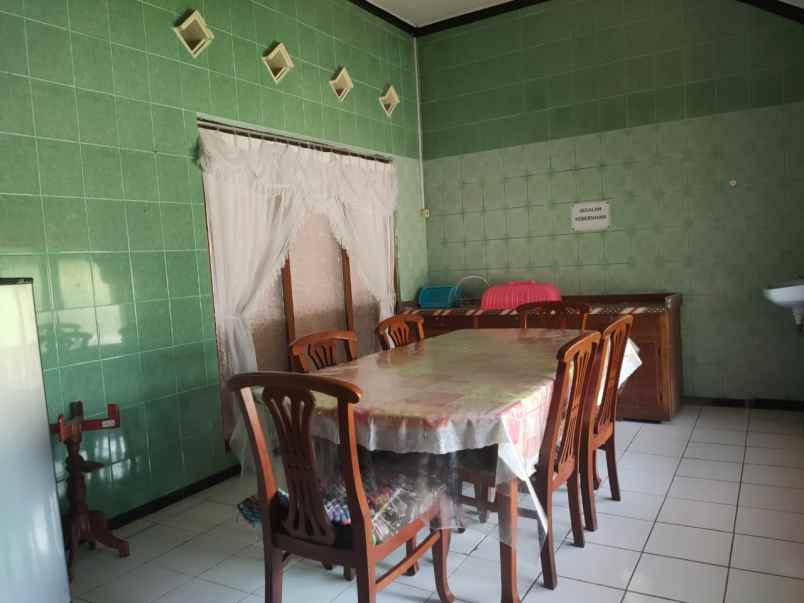 dijual villa jl bukit berbunga sidomulyo
