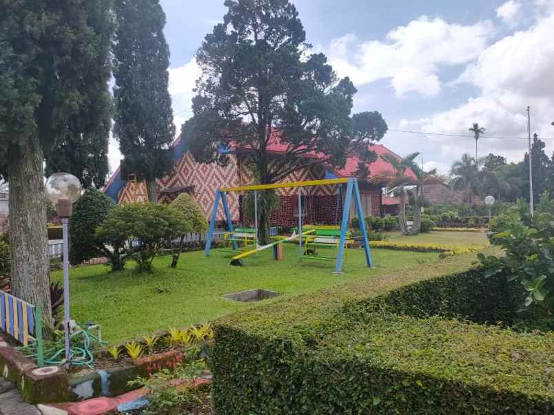 dijual villa jl bukit berbunga sidomulyo