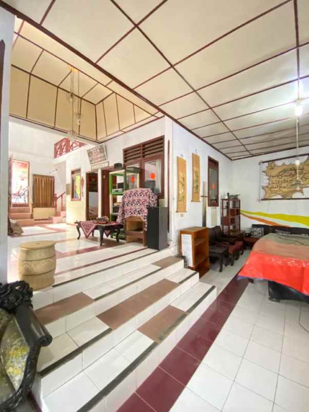 dijual villa kopo cisarua bogor