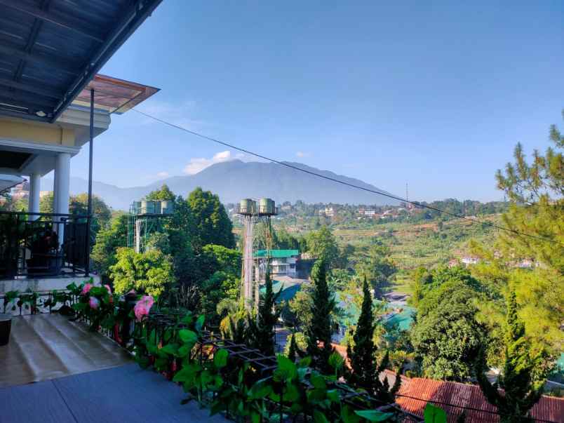 dijual villa kopo cisarua bogor