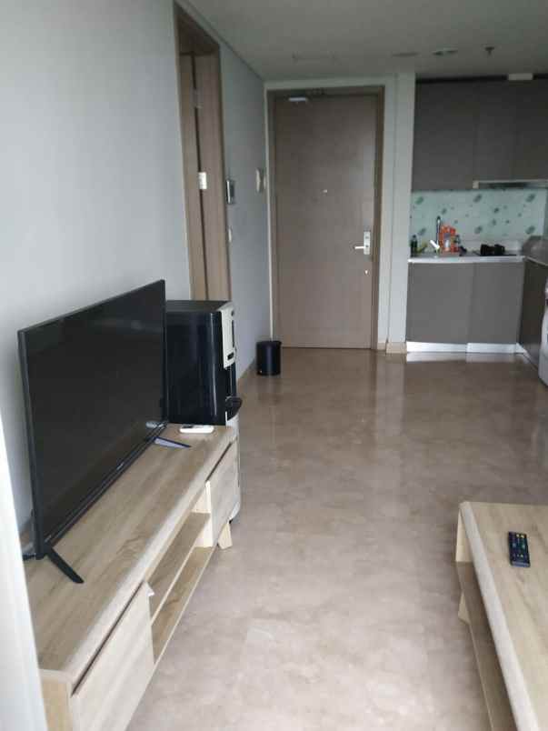 disewakan apartemen gold coast pik sea view furnished