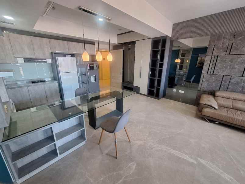 disewakan apartemen the peak residence lt 22
