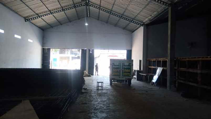 disewakan gudang di ponorogo