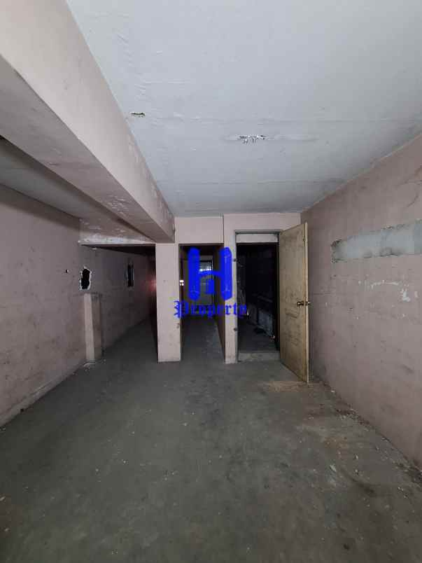 disewakan ruko gudang kantor jalan krakatau ujung dekat