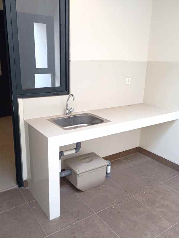 disewakan rumah cluster regia scg