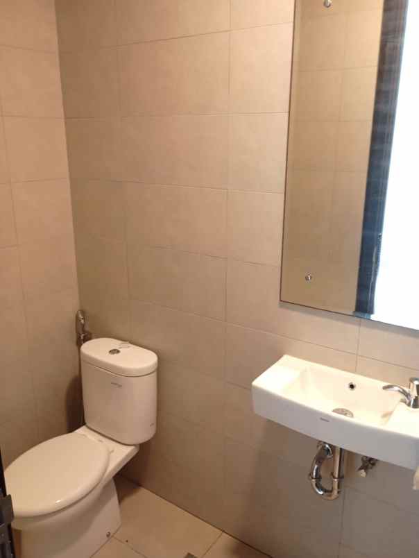 disewakan rumah cluster regia scg