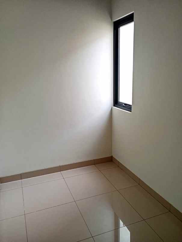 disewakan rumah cluster regia scg