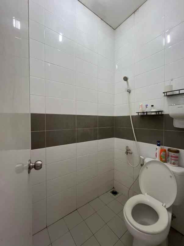 disewakan rumah grand duta city cluster