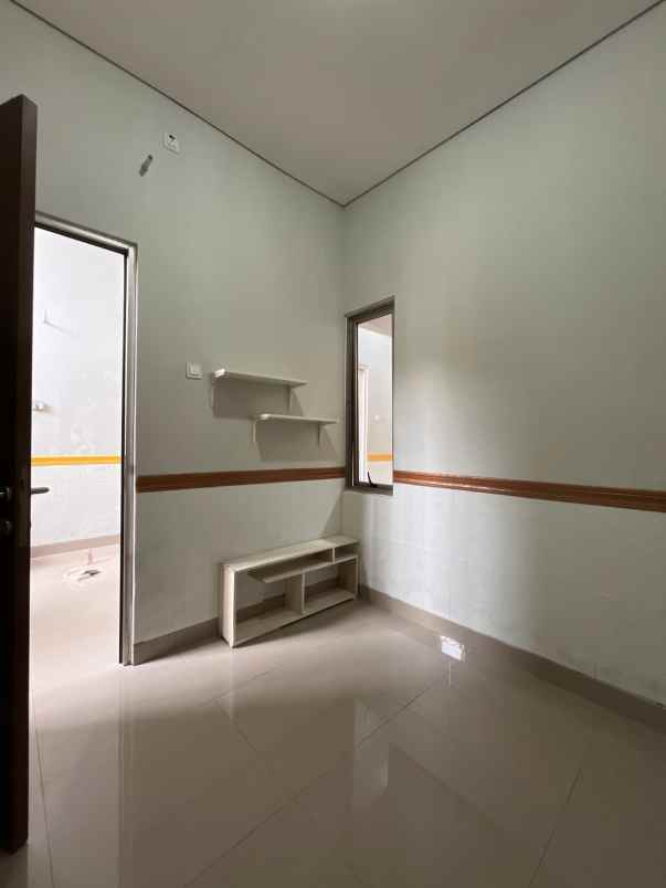 disewakan rumah grand duta city cluster