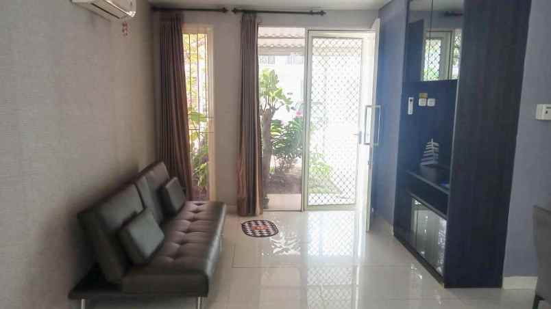 disewakan rumah grand pakuwon tandes