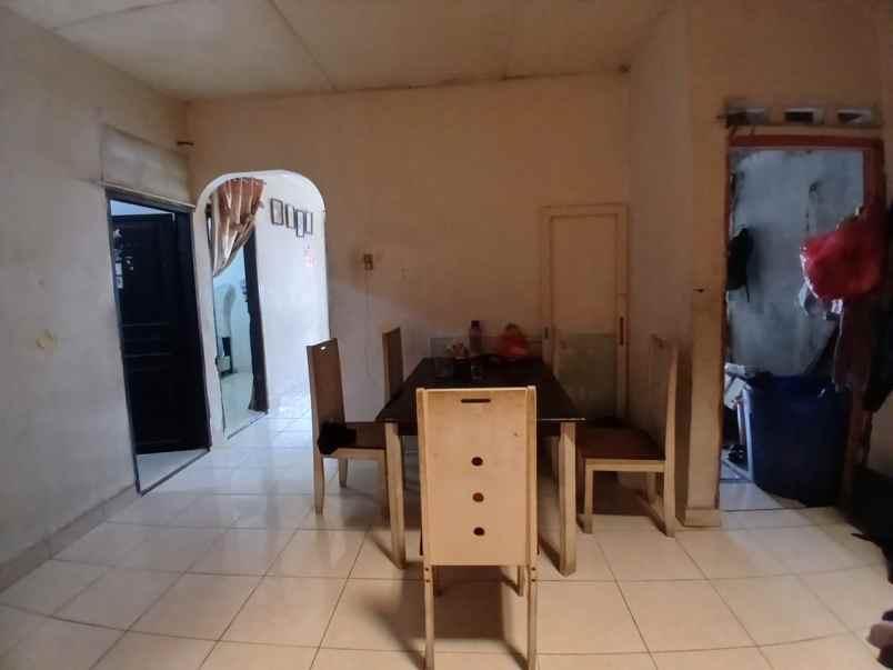 disewakan rumah jl pasar 3 gg melur dalam