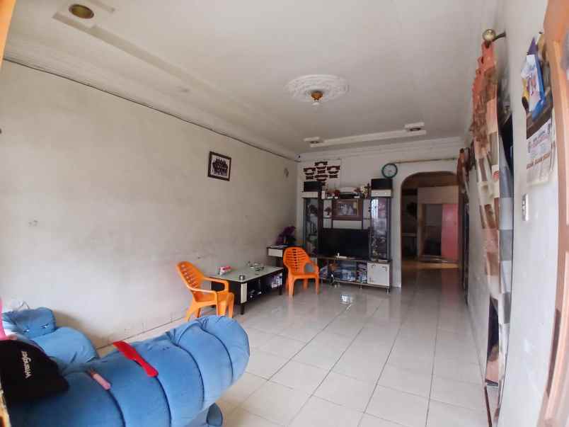 disewakan rumah jl pasar 3 gg melur dalam