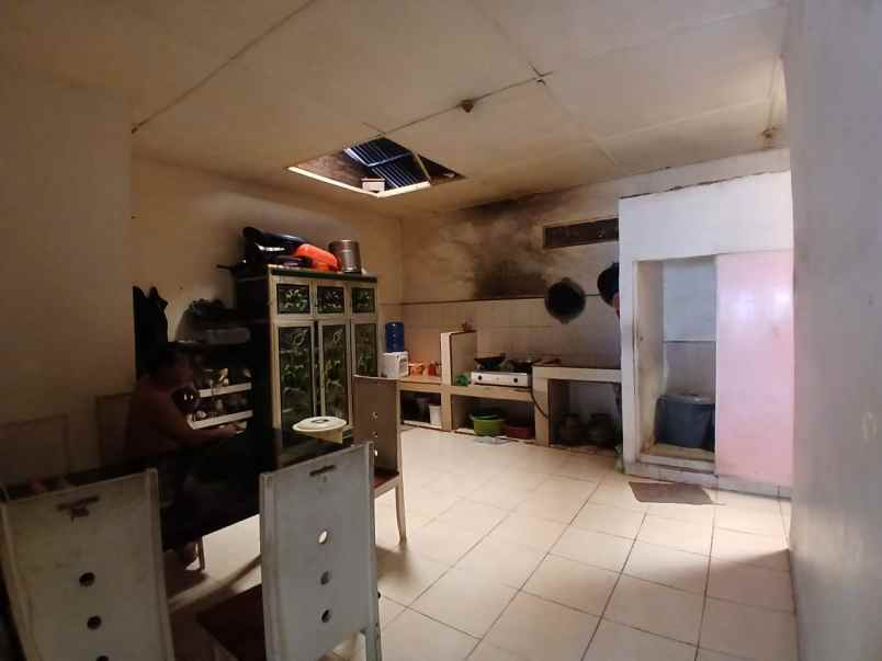 disewakan rumah jl pasar 3 gg melur dalam